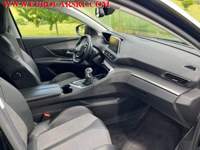 PEUGEOT 3008 BlueHDi 130 S&S Allure