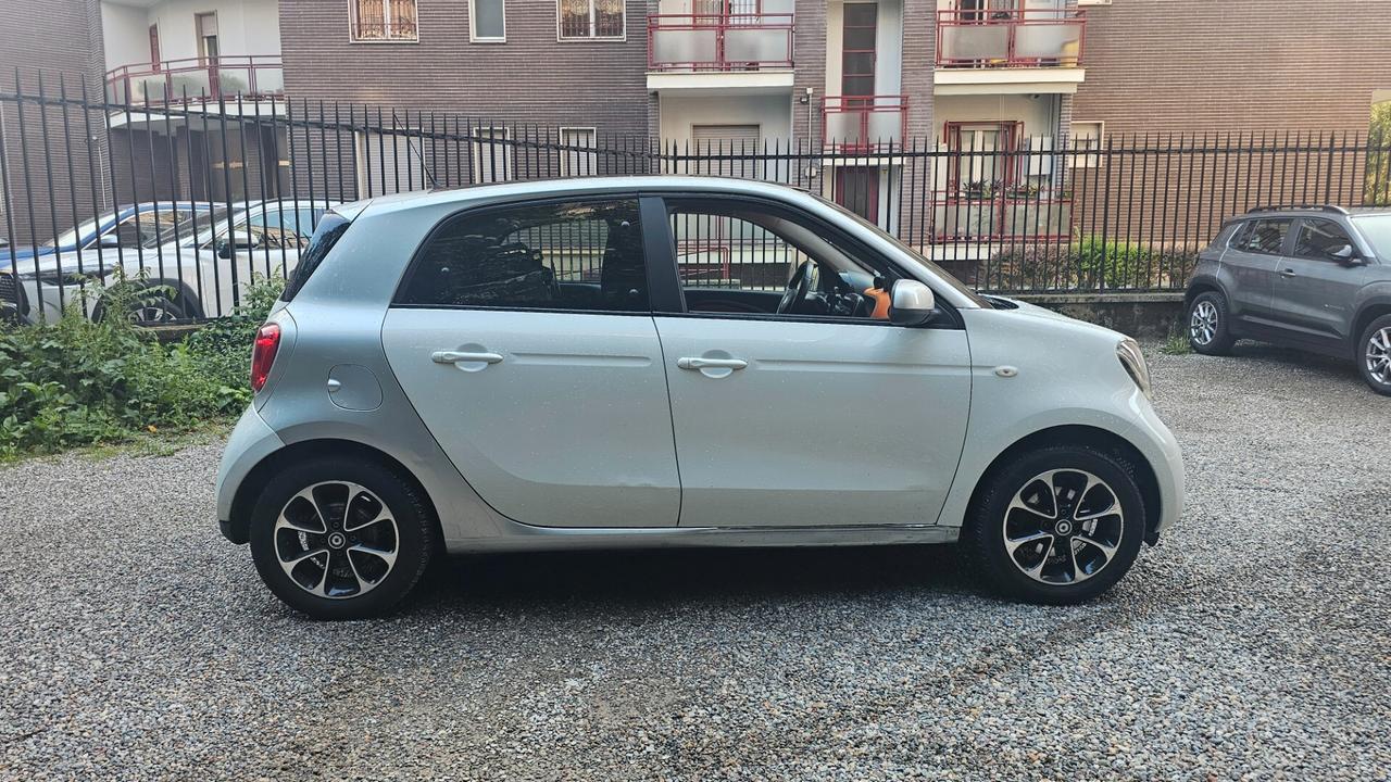 Smart ForFour 70 1.0 Youngster