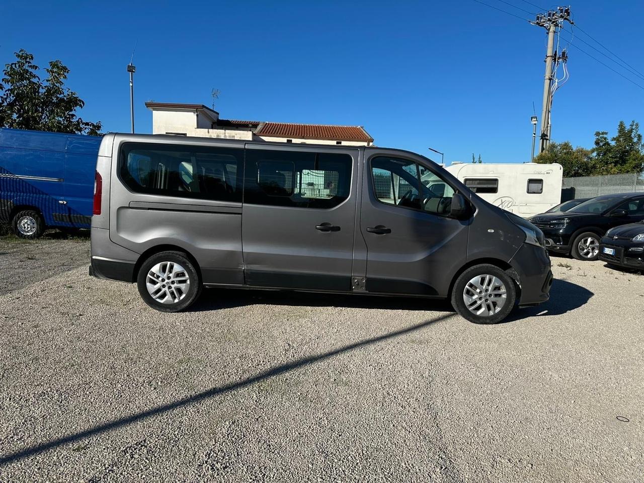 Renault Trafic T29 1.6 dCi 125CV 9 POSTI