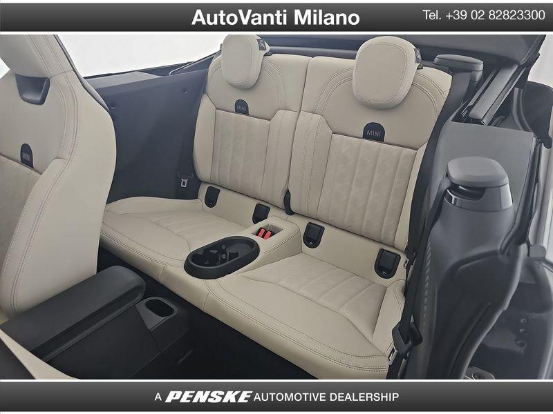 MINI Mini Mini Cooper C Cabrio 2.0 Favoured