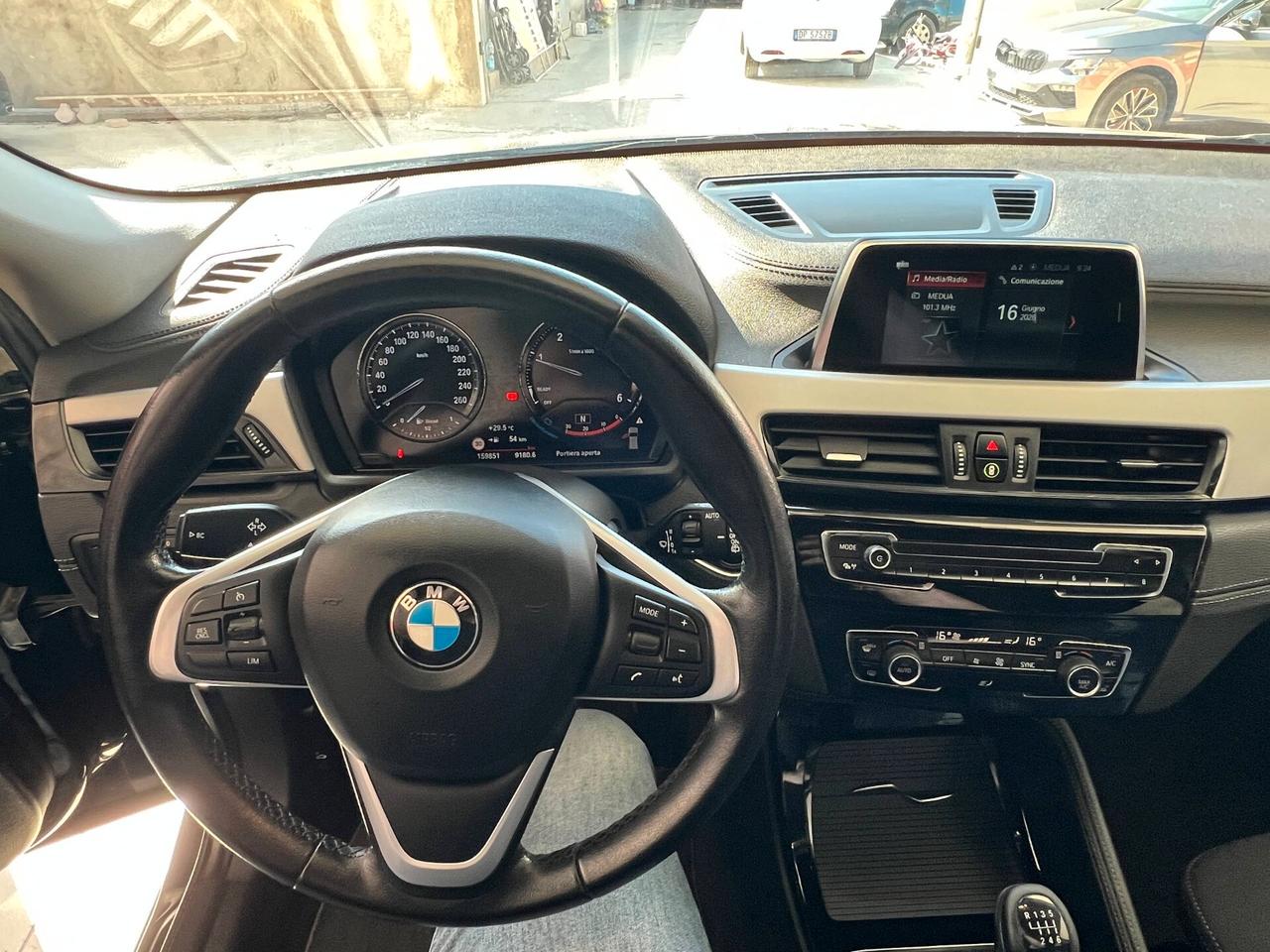 Bmw X2 sDrive18d Business-X