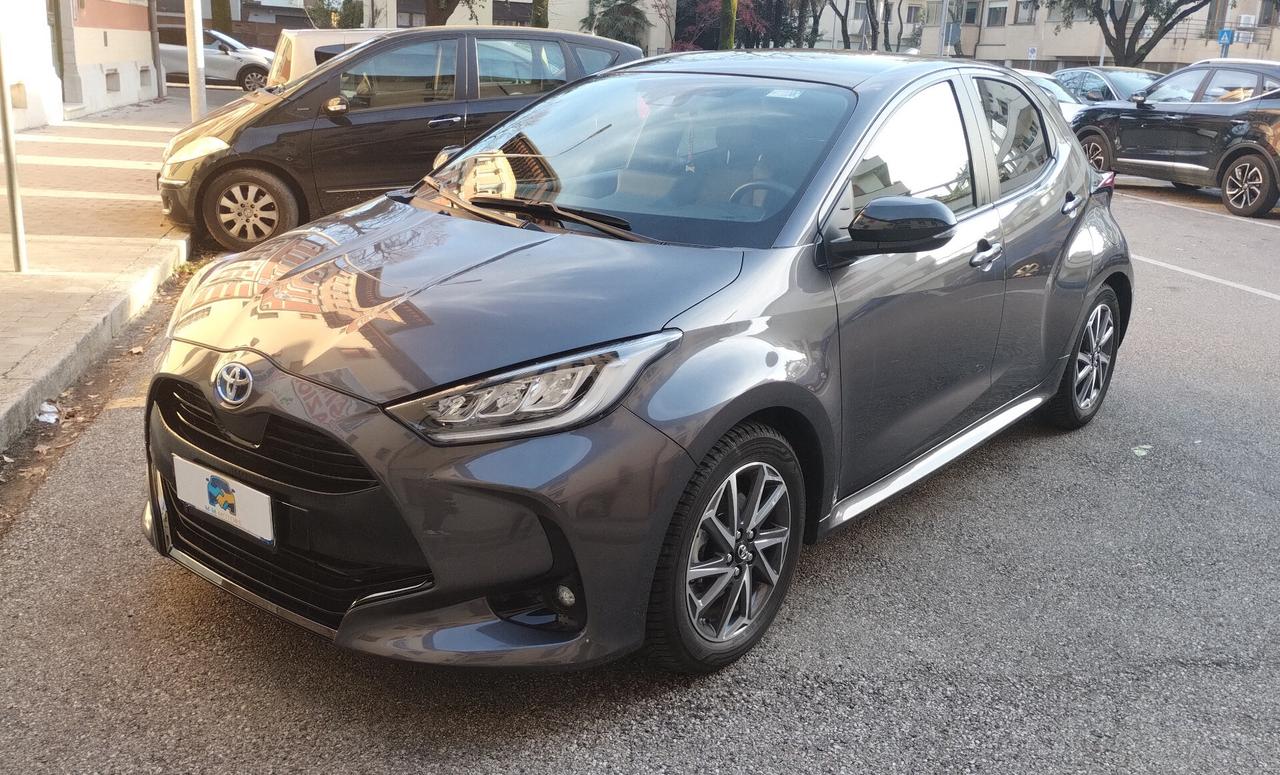 Toyota Yaris 1.5 Hybrid 5 porte Lounge