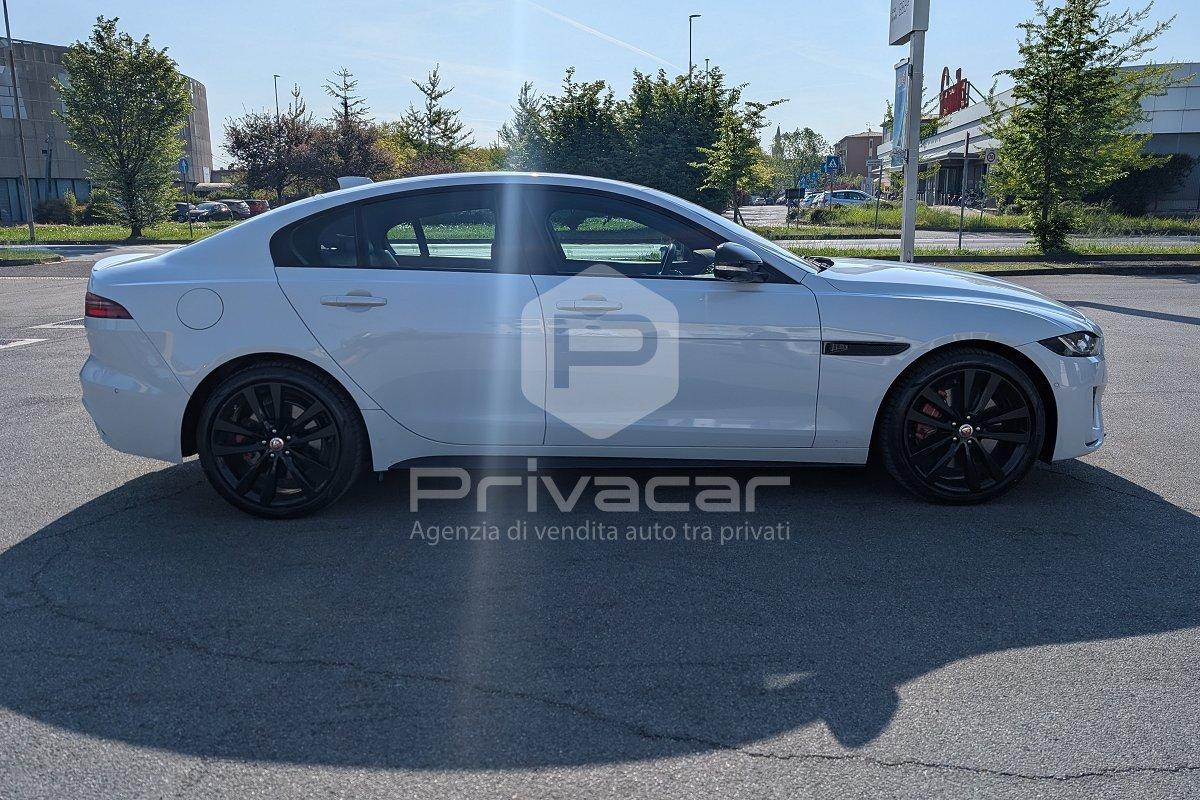 JAGUAR XE 2.0 D 204 CV AWD aut. R-Dynamic Black