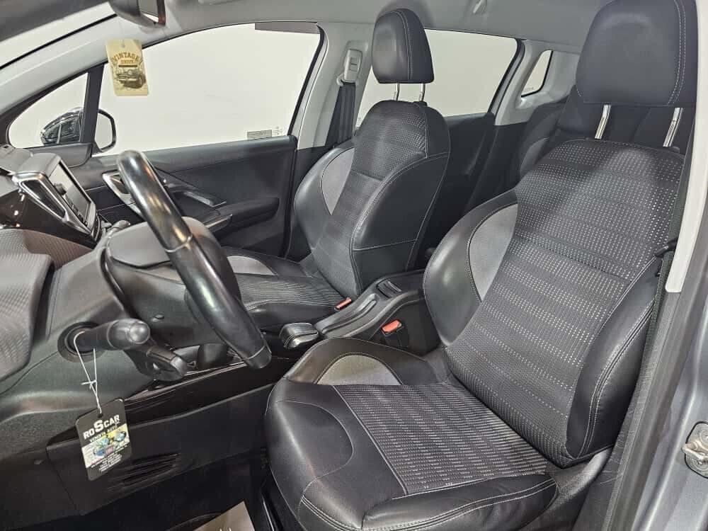 Peugeot 2008 1.6 BlueHDi 100cv Allure