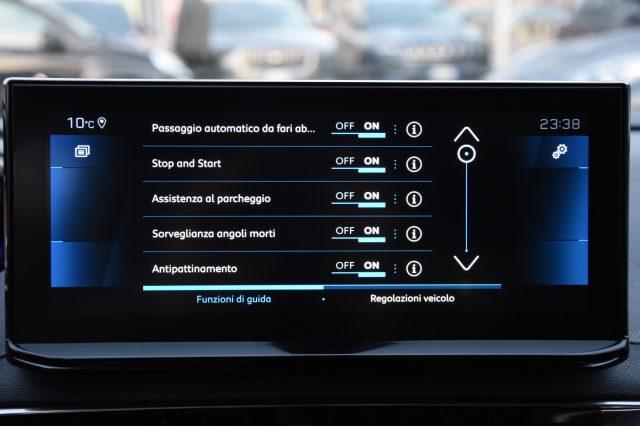 PEUGEOT 3008 BlueHDi 130 S&S EAT8 Allure