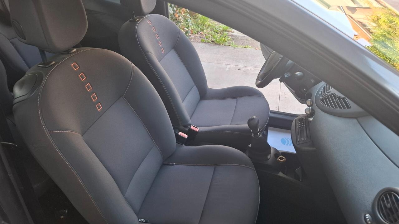 Renault Twingo 1.2 16V LEV Dynamique