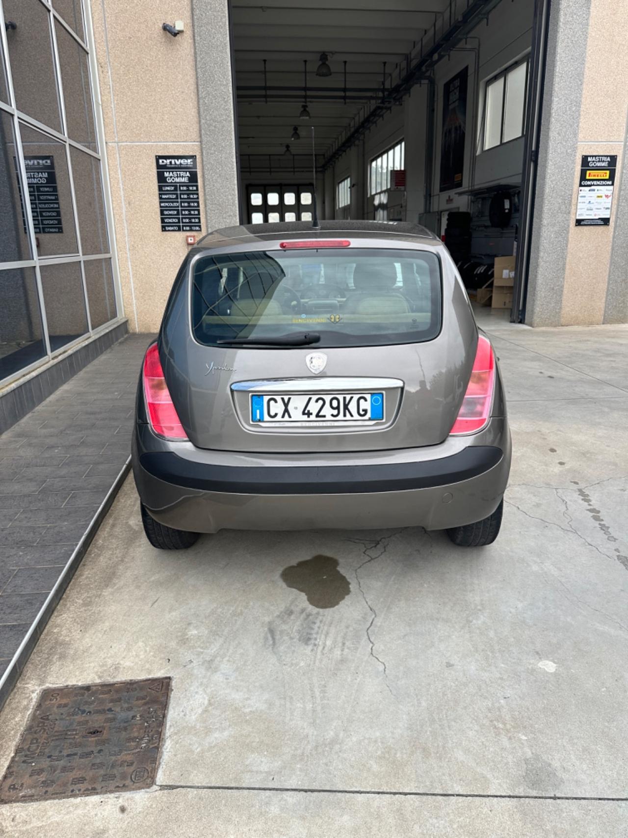 Lancia Ypsilon 1.2 Argento