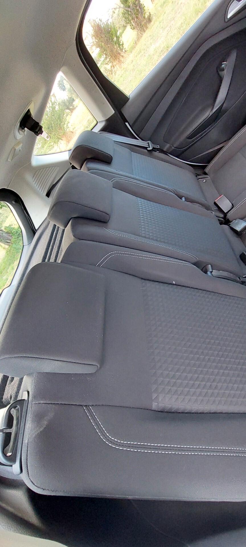 C-MAX 1,6 GPL DI SERIE 120 CV TITANIUM NAVI TELEFONO SENSORI FULL FULL IMPECCABILE