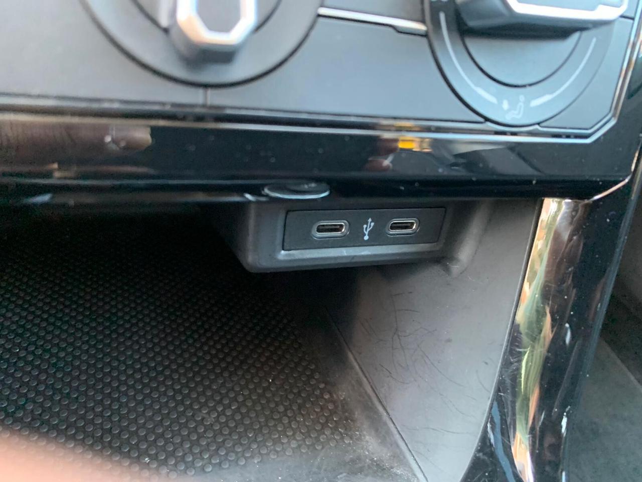 Volkswagen T-Cross 1.0 TSI 110 CV Style
