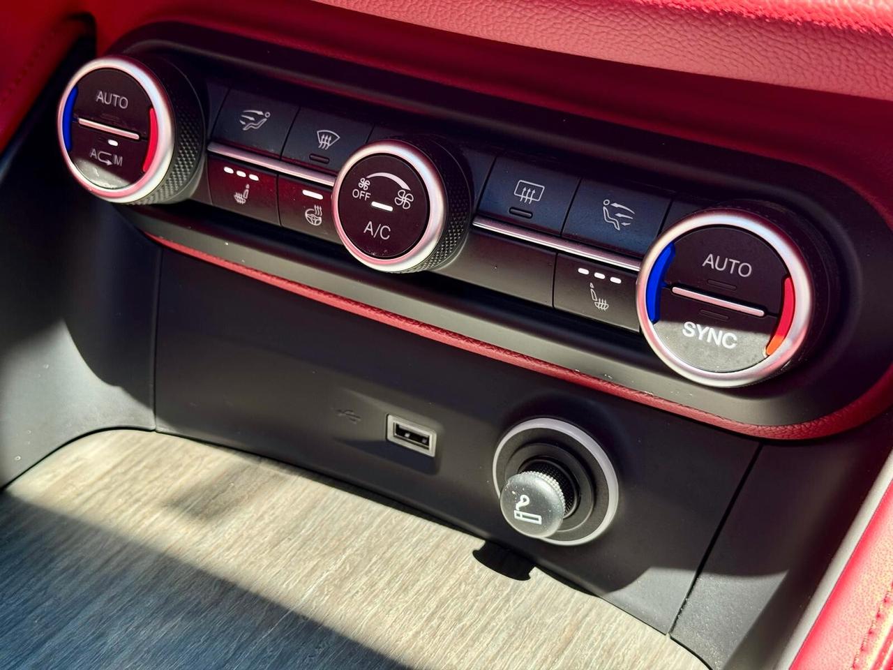 ALFA ROMEO STELVIO 2.2 210HP EXECUTIVE AT8 Q4 EU6- 2017 *TETTO,HARMAN KARDON*