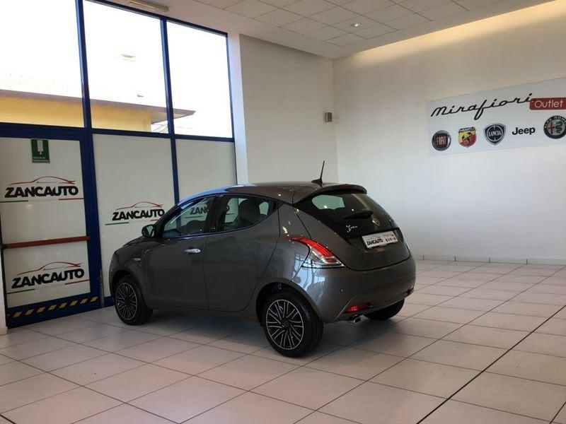 Lancia Ypsilon 1.0 FireFly 5 porte S&S Hybrid Gold