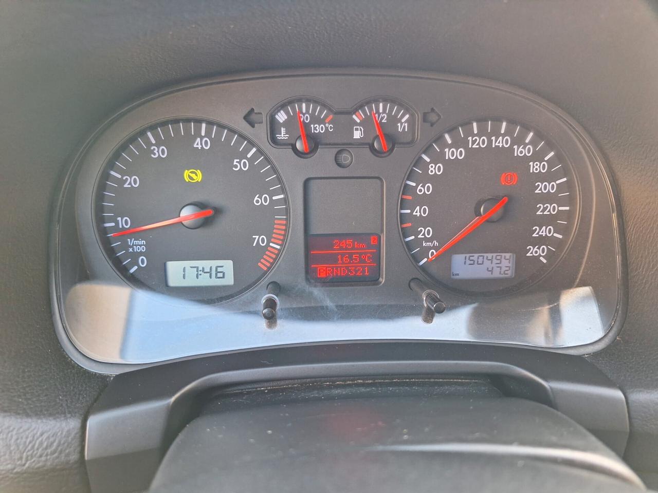 Volkswagen Golf 2002- 1.6B/102 CV AUTOMATICA HIGHLINE 150.000 NEOPATENTATI