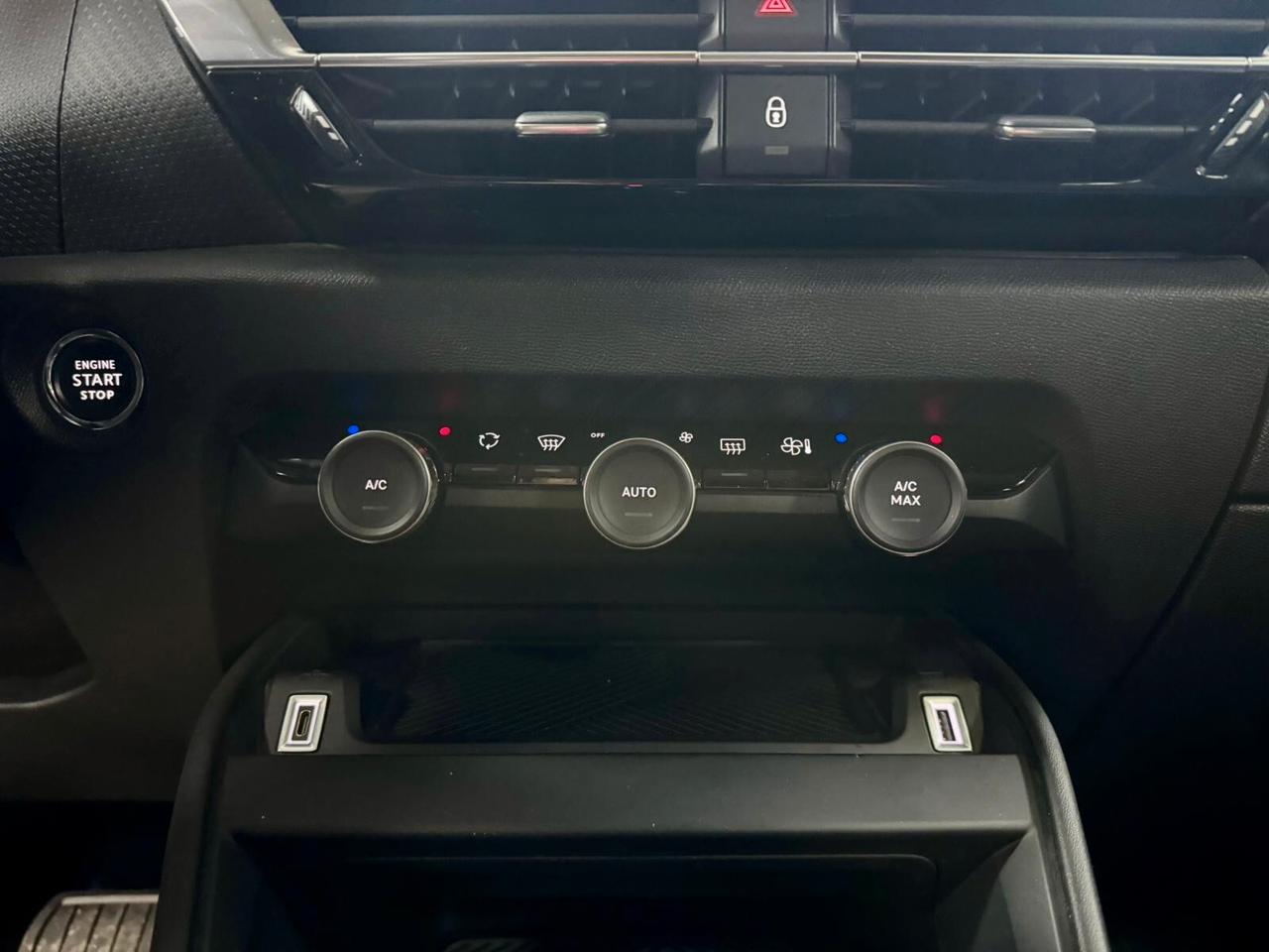 Citroen C4 1.5 BlueHDi 130cv EAT8 Shine 12/2021