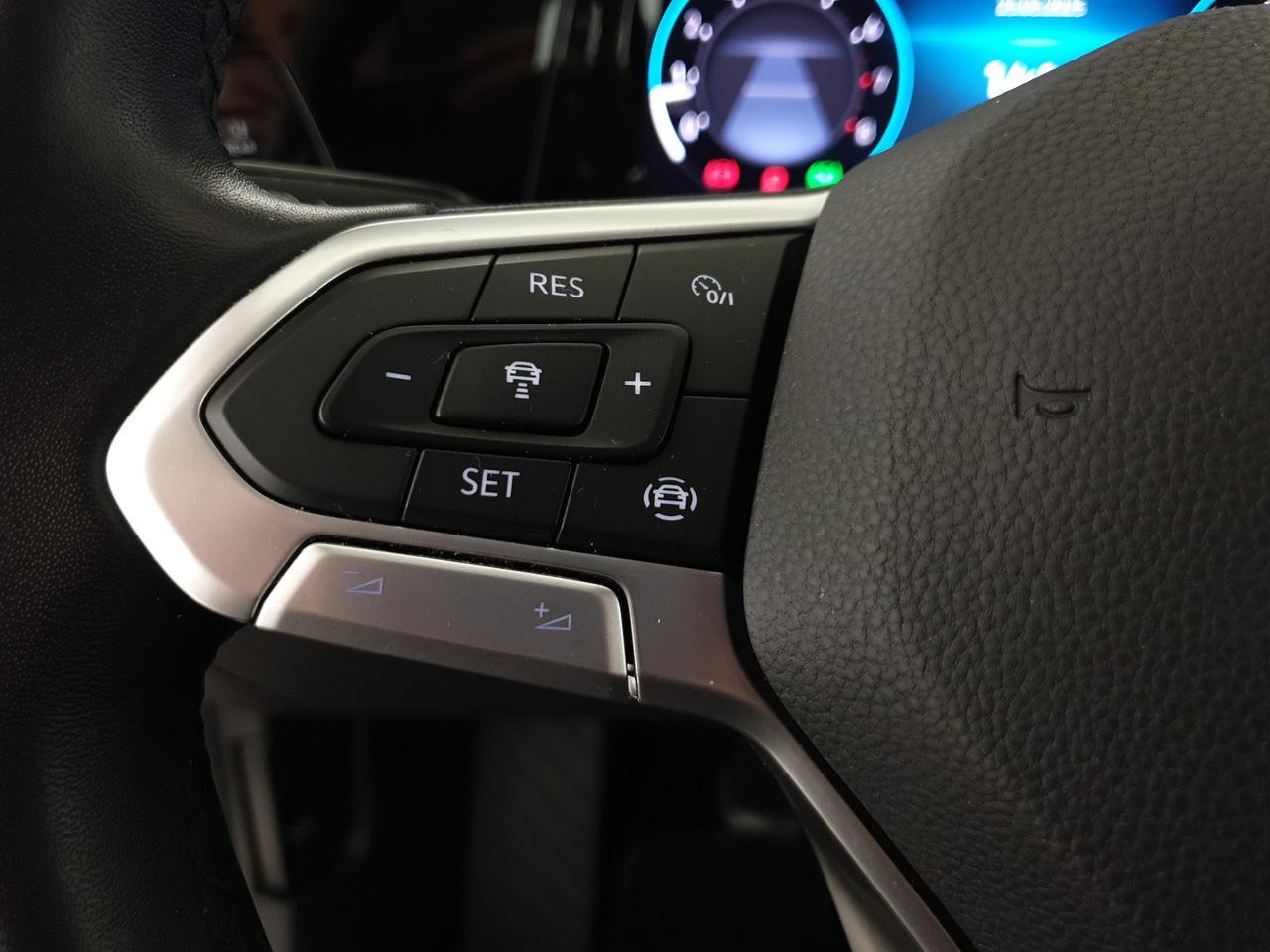 Volkswagen Golf variant 1.5 etsi evo life 130cv dsg