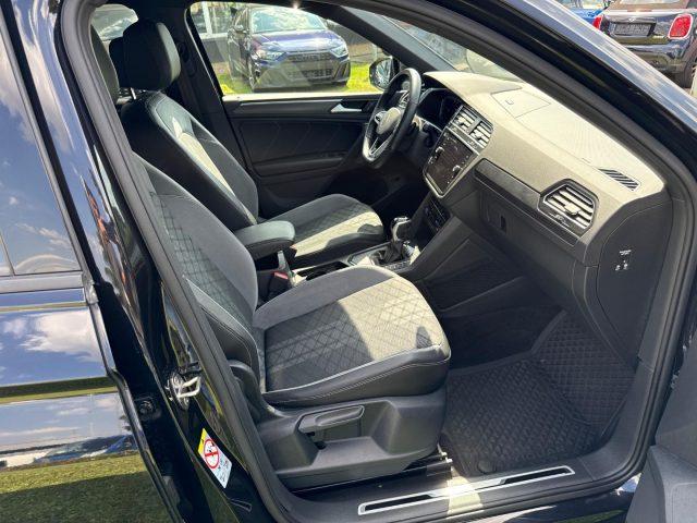 VOLKSWAGEN Tiguan 2.0 TDI 150 CV SCR DSG R-Line NAVI - LED - ACC