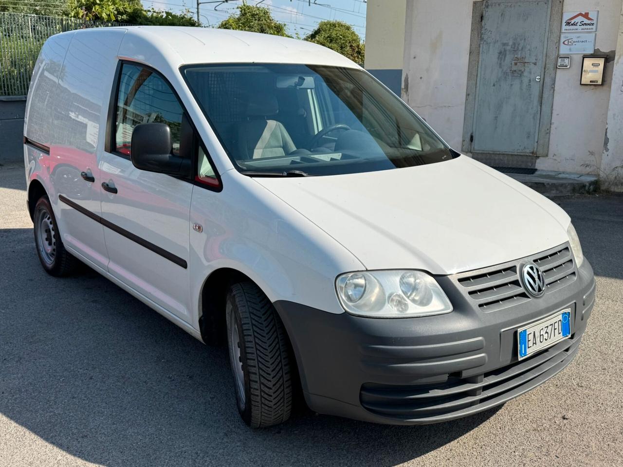 Volkswagen Caddy 2.0 Ecofuel 4p. Van