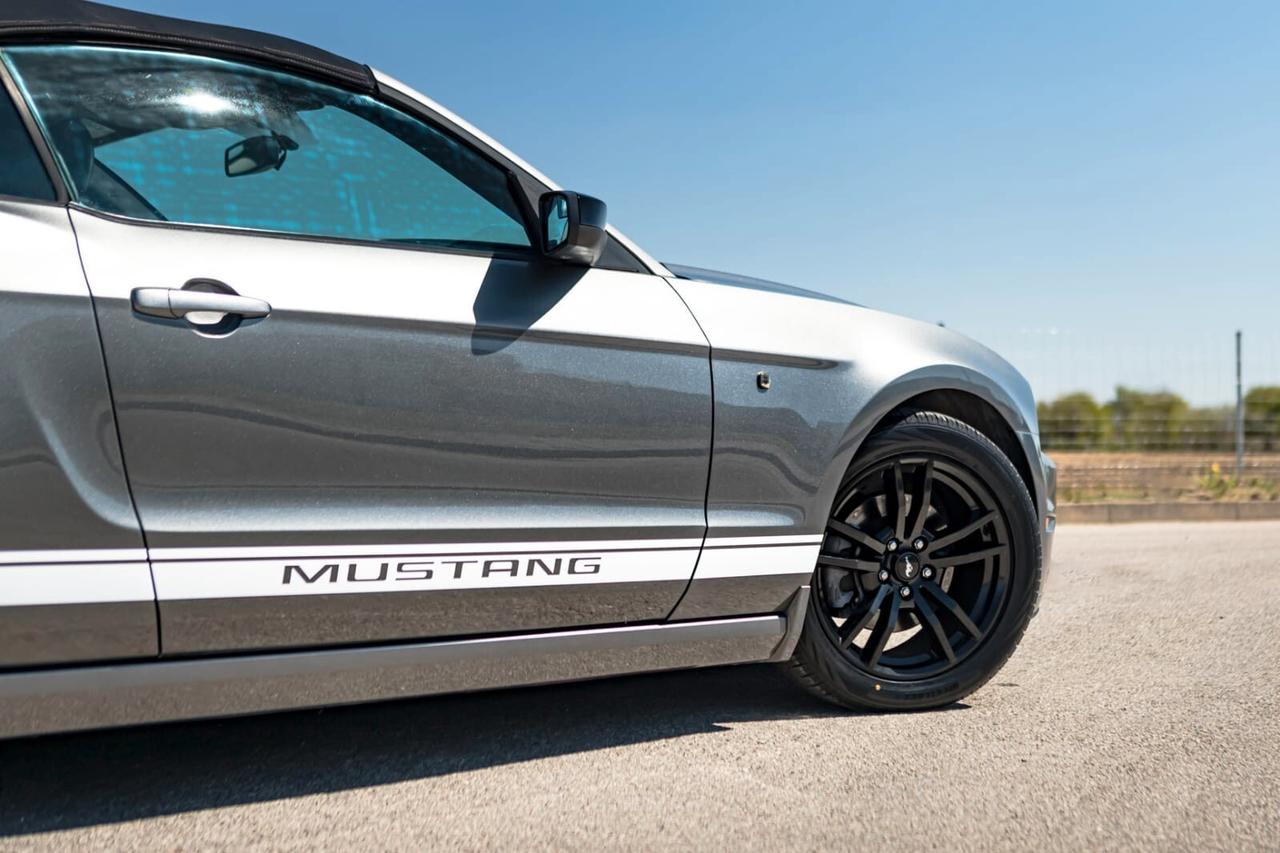 FORD MUSTANG 3.7 V6 cabrio