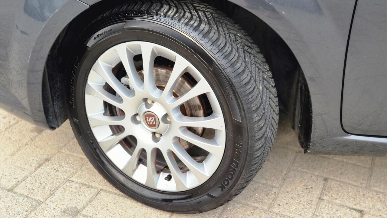 Fiat Punto Evo 1.4 5 porte B/GPL VALIDO FINO 2029 /OK NEOPATENTATI