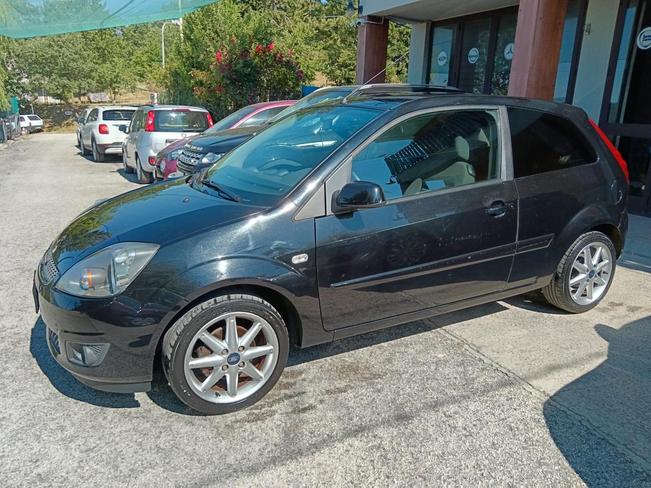 Ford Fiesta 1.4 TDCi 68CV TITANIUM PERFETTA