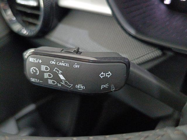 SKODA Fabia 1.0 TSI 95 CV Young Edition