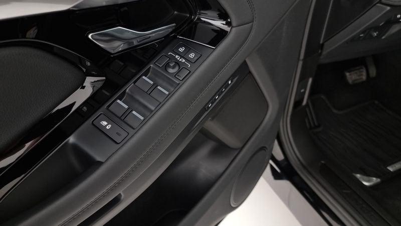 Land Rover RR Evoque 2.0D I4 163 CV AWD Auto SE N1 autocarro