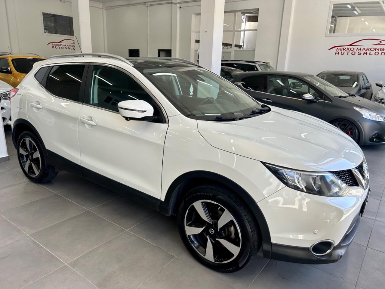 Nissan Qashqai 1.5 dCi Tekna TETTO finanziabile