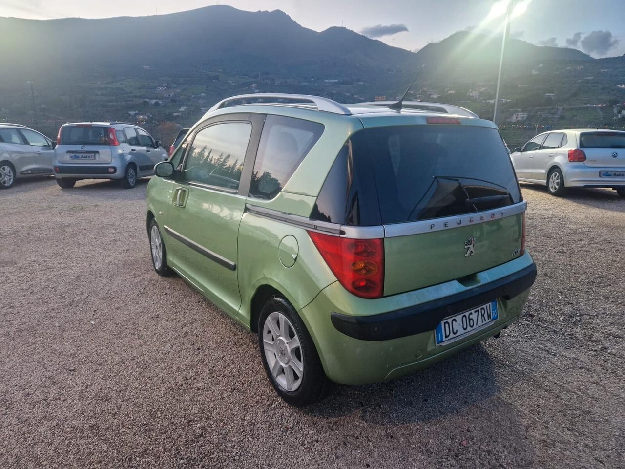 Peugeot 1007 1.4 HDi Trendy