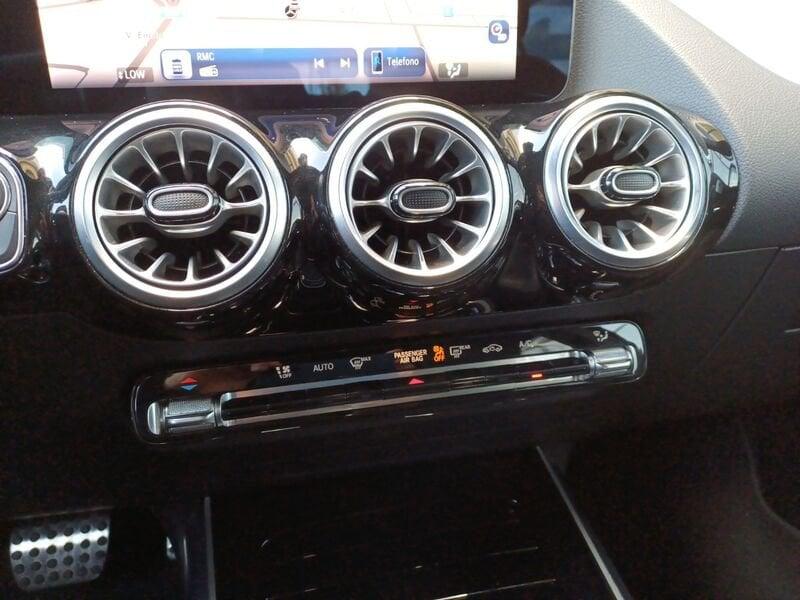 Mercedes-Benz GLA GLA 180 d AMG Line Advanced Plus