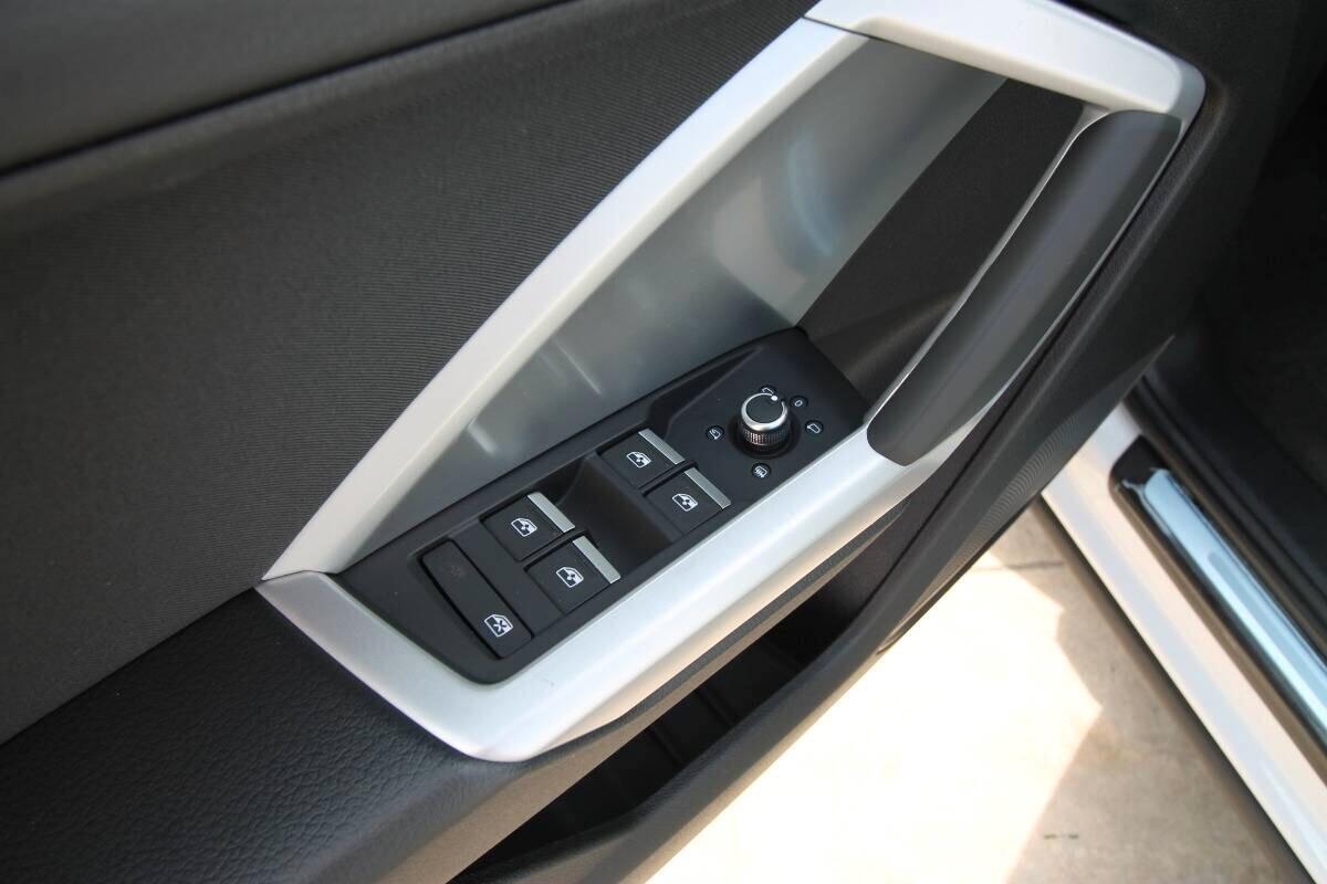 Audi Q3 35 TDI S tronic Business Advanced 2024