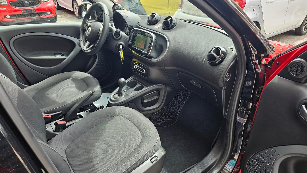 Smart Forfour CABRIO 70 1.0 twinamic Passion NAV RETROCAM SENSORI TAGL UFF