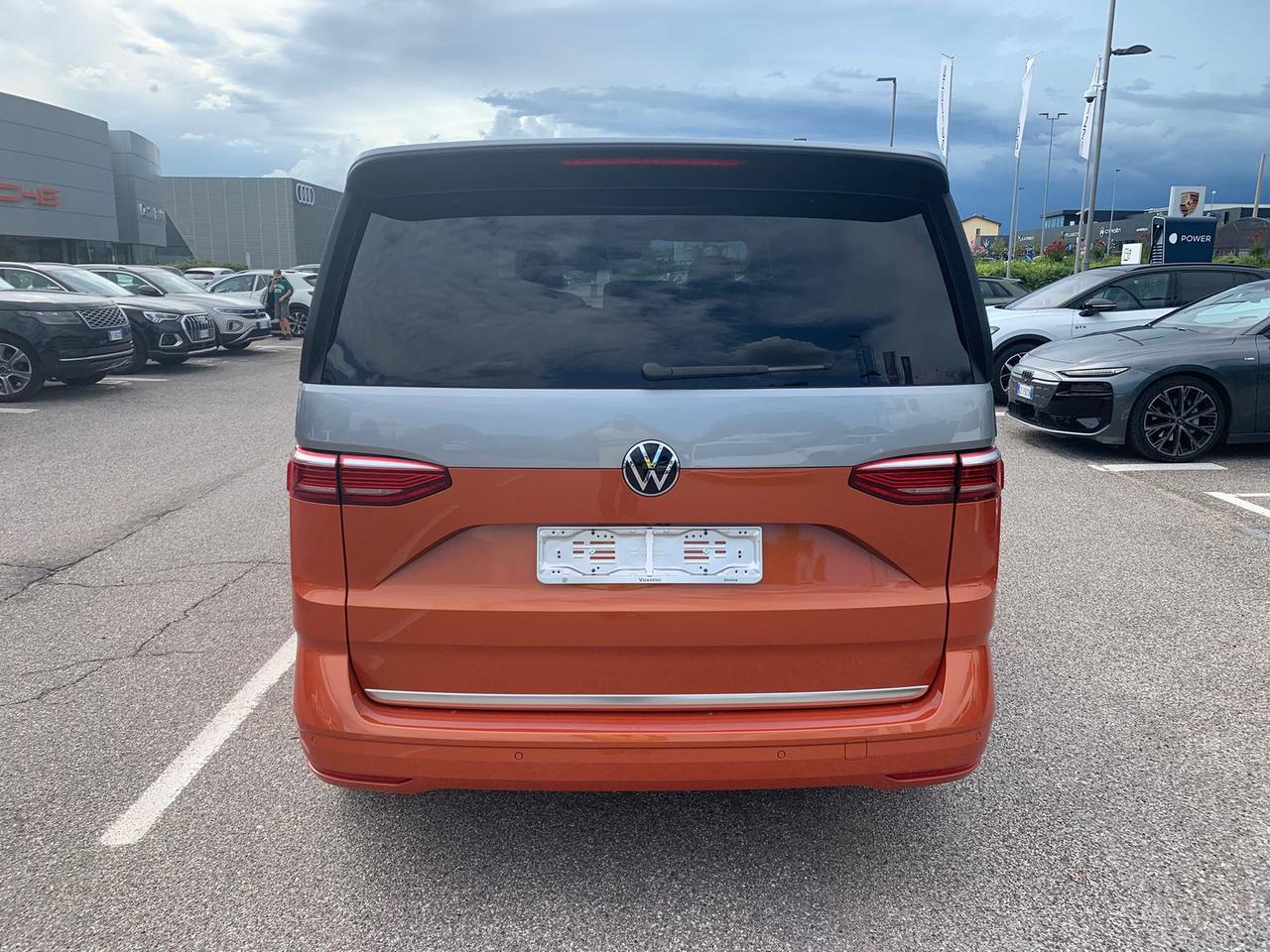 Volkswagen T7 Multivan 2.0 tdi life 150cv dsg 7p.ti