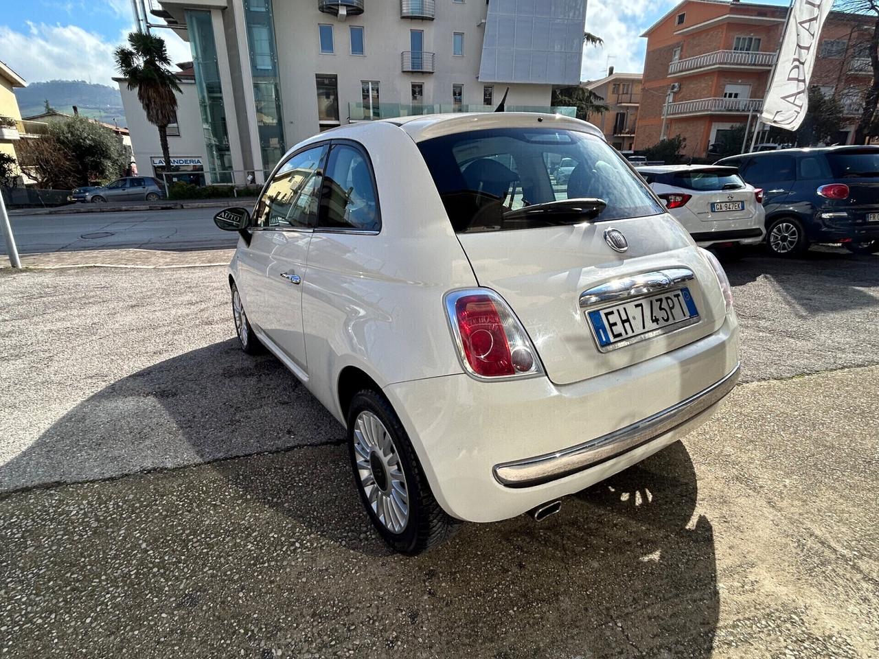 Fiat 500 1.3 MJ ( DIESEL) LOUNGE “ Neopatentati “