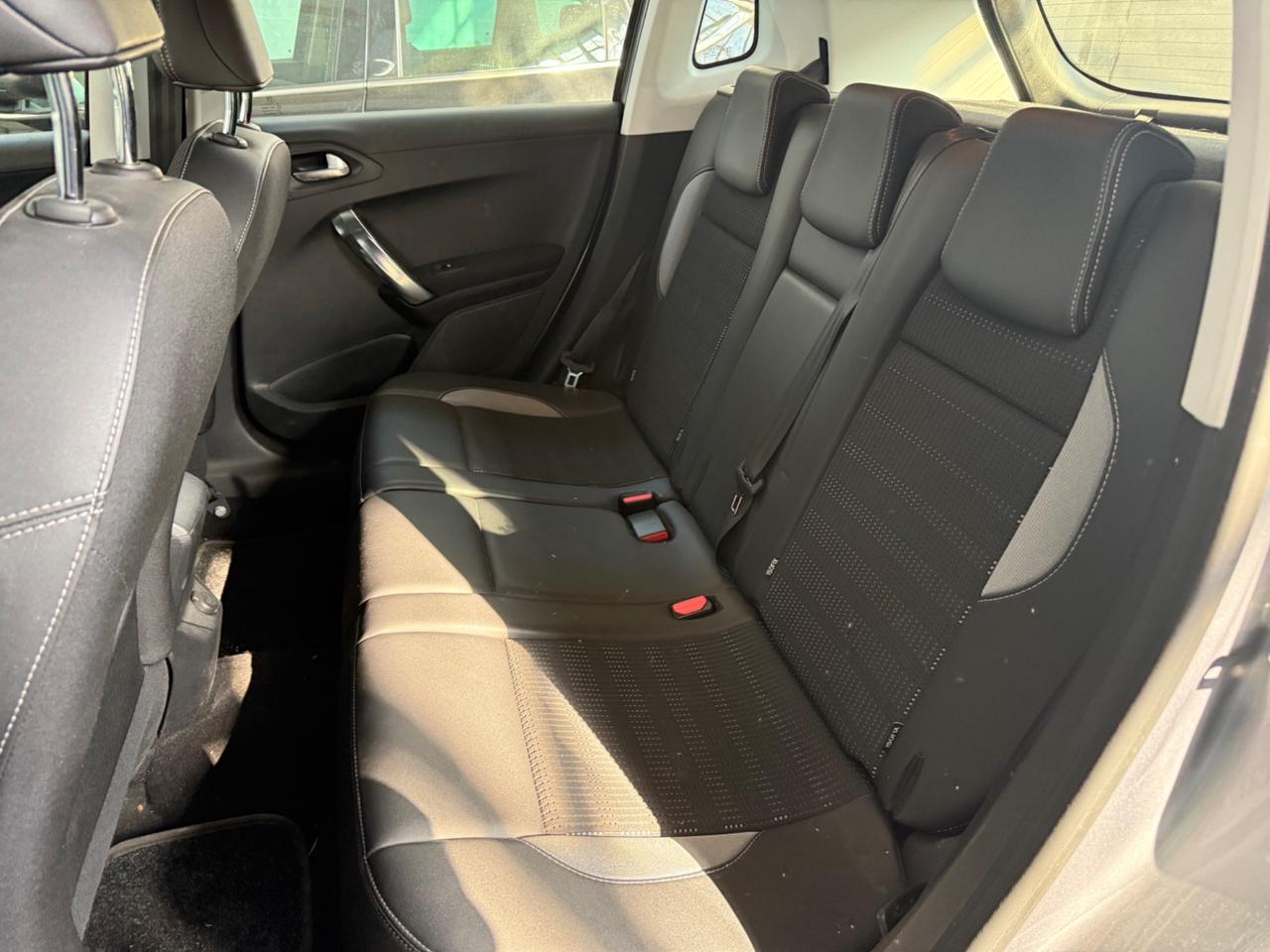 Peugeot 2008 BlueHDi 120 S&S Allure NEOPATENTATI