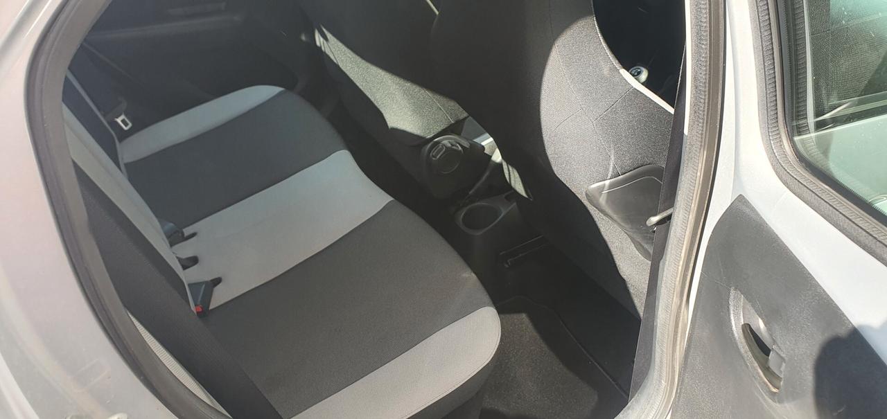 Toyota Aygo 1.0 VVT-i 69 CV 5 porte x-play