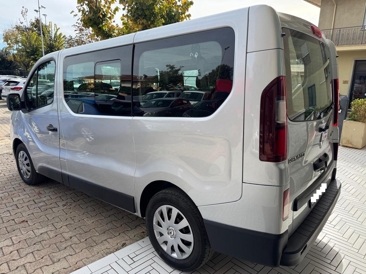 Renault Trafic 9 POSTI ZEN L1 T27 1.6 DCI 95CV S&S E6