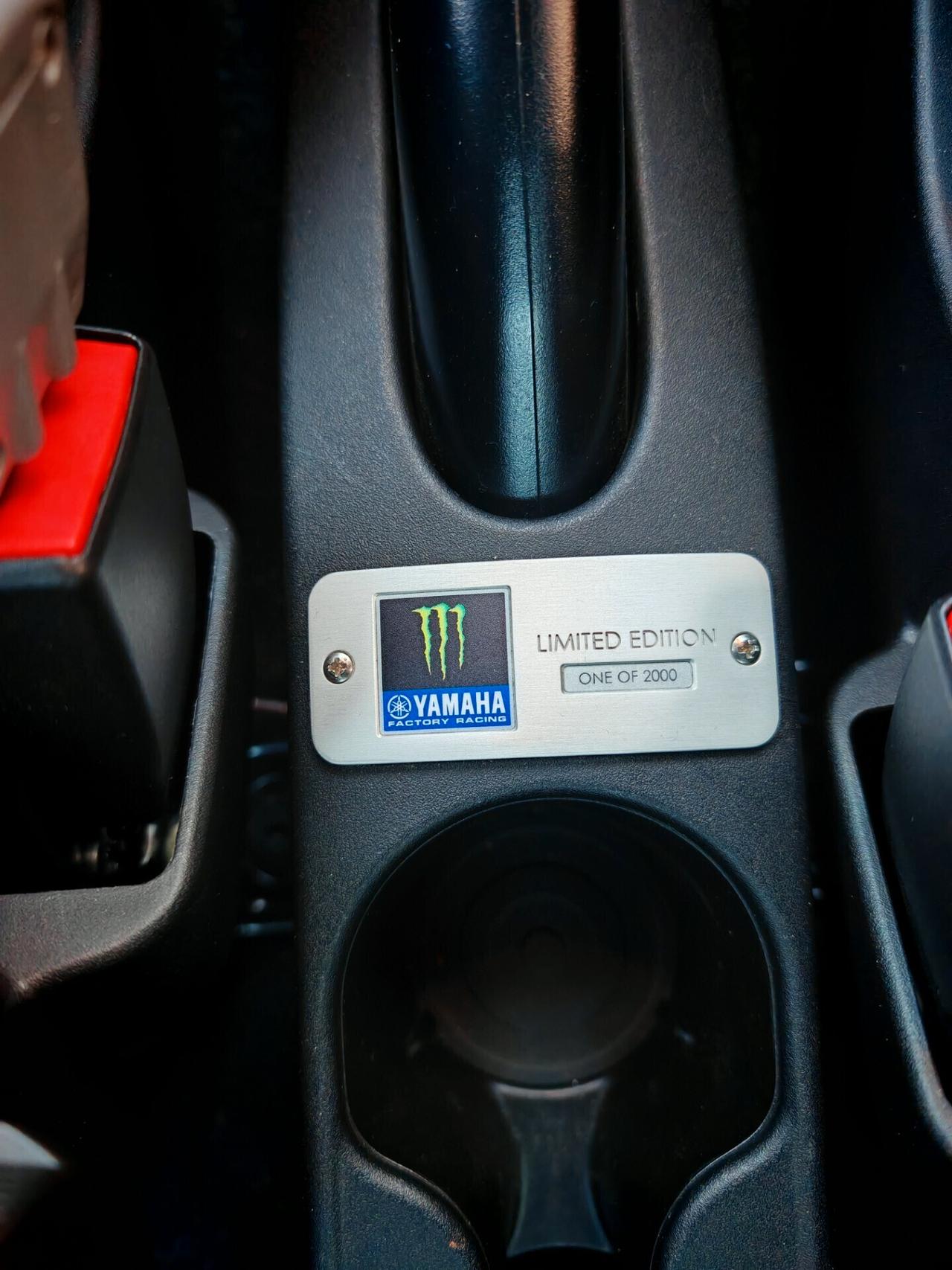 Abarth 595 1.4 Turbo T-Jet 165 CV Monster Energy Yamaha