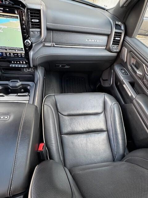 DODGE RAM 1500 LIMITED CREW CAB 4x4 5.7L V8