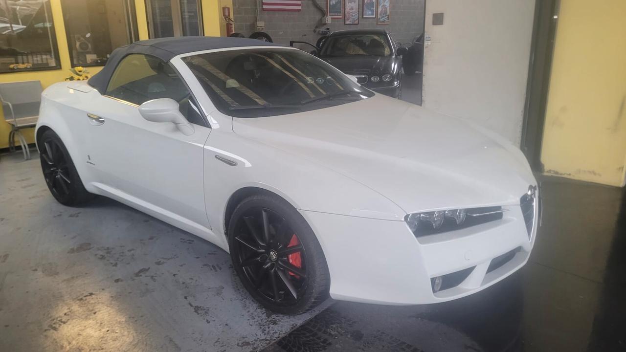 Alfa Romeo Spider 2.2 JTS