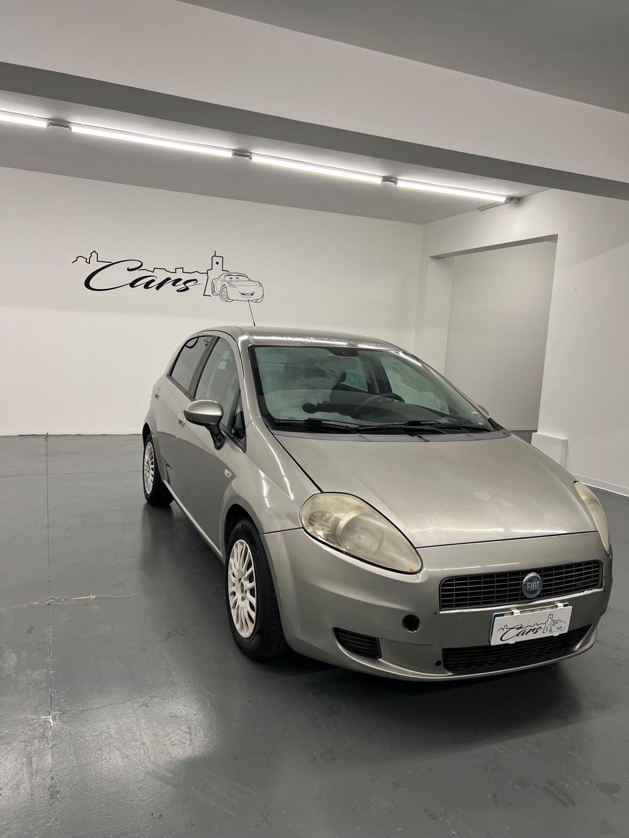 Fiat Grande Punto 1.3MJT 90 5p.Van Dynam. 4pt