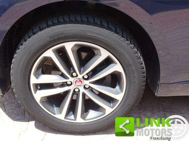 JAGUAR F-Pace 2.0 D. 180 CV R-SPORT