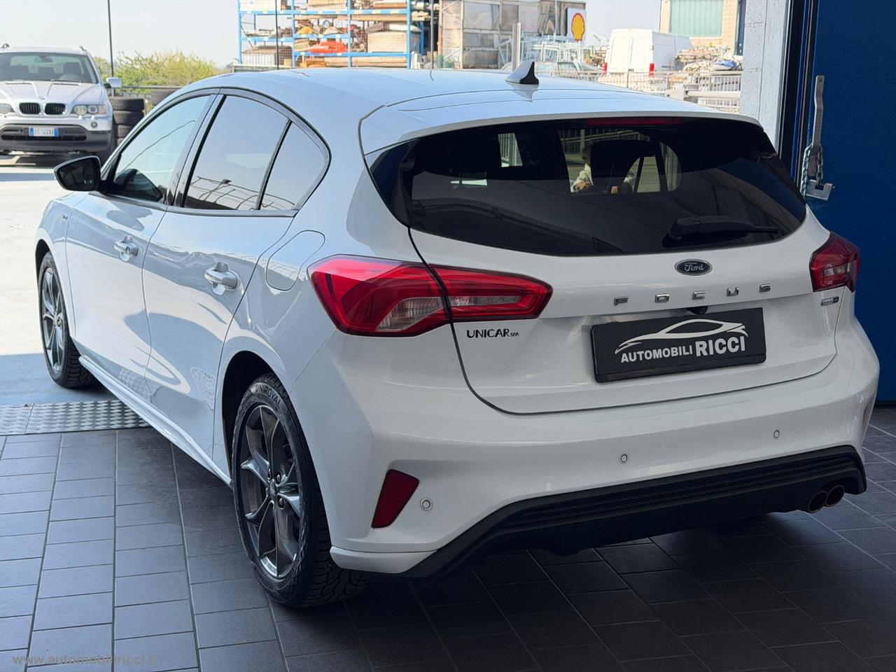 FORD Focus 1.0 EcoBoost Hybrid 125CV ST LINE