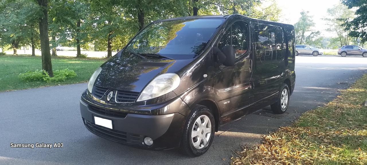 Renault 7 posti 2.0 dCi Passenger Confort