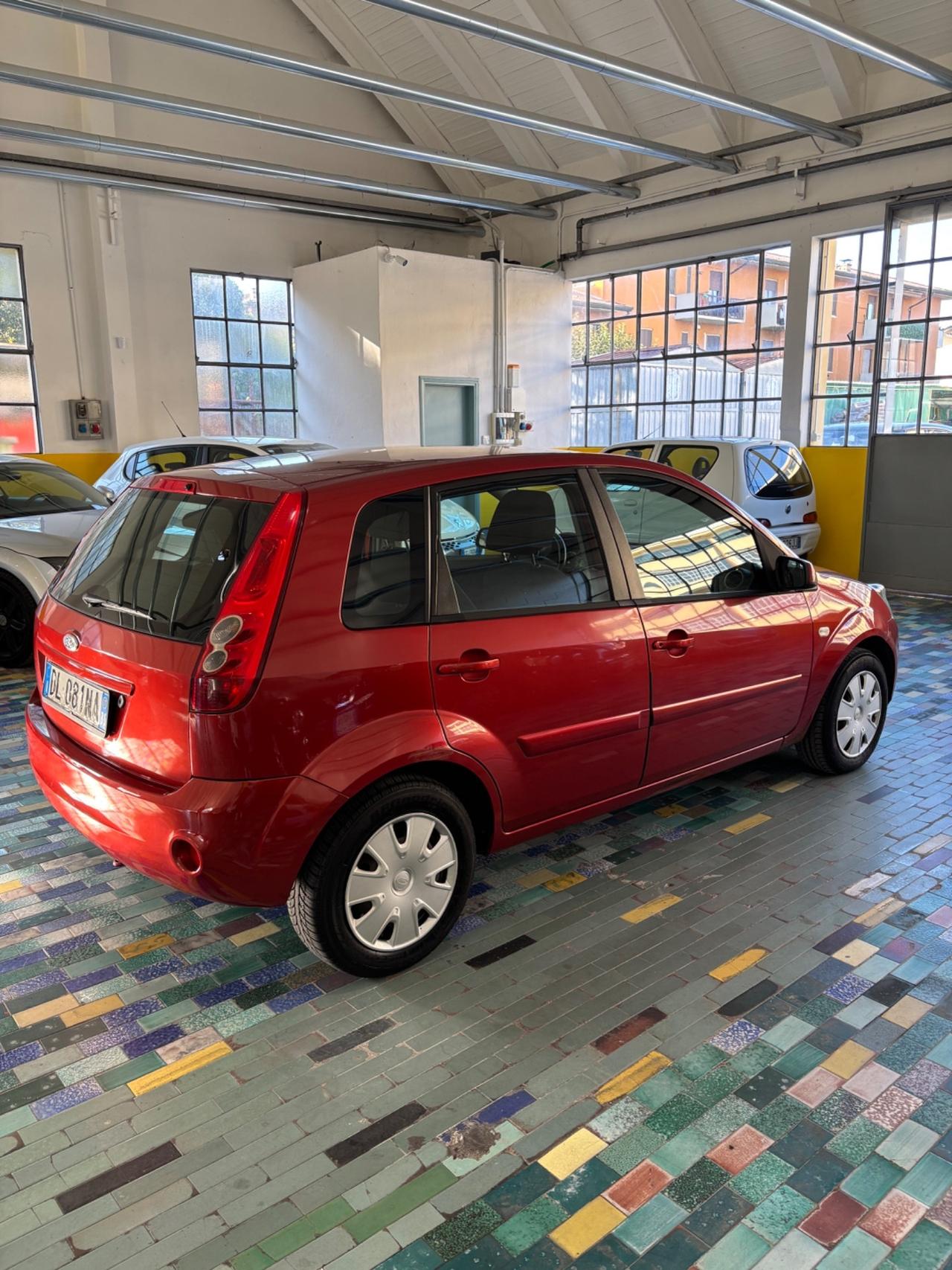 Ford Fiesta 1.4 TDCi 5p. Ghia