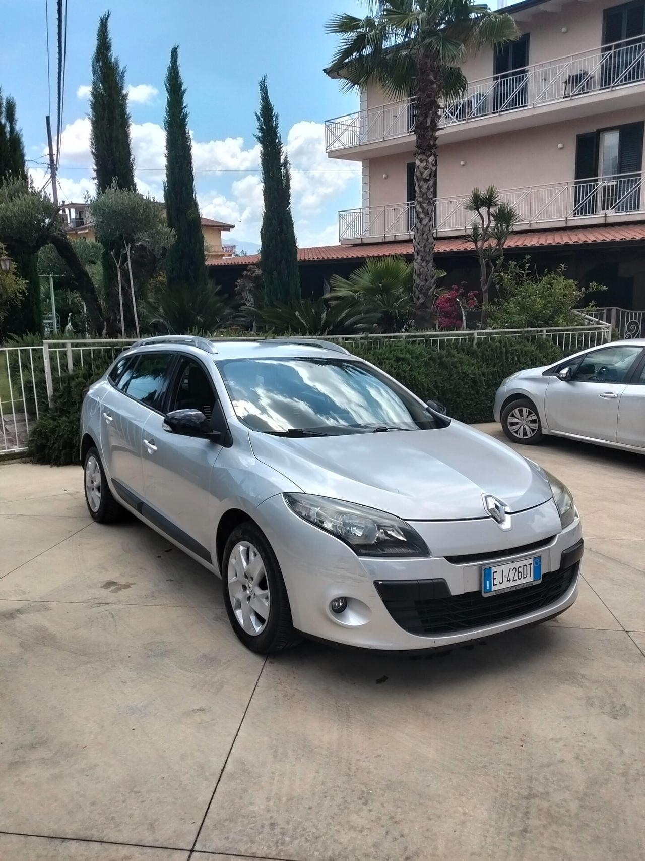 Renault Megane Mégane 1.5 dCi 110CV EDC Attractive