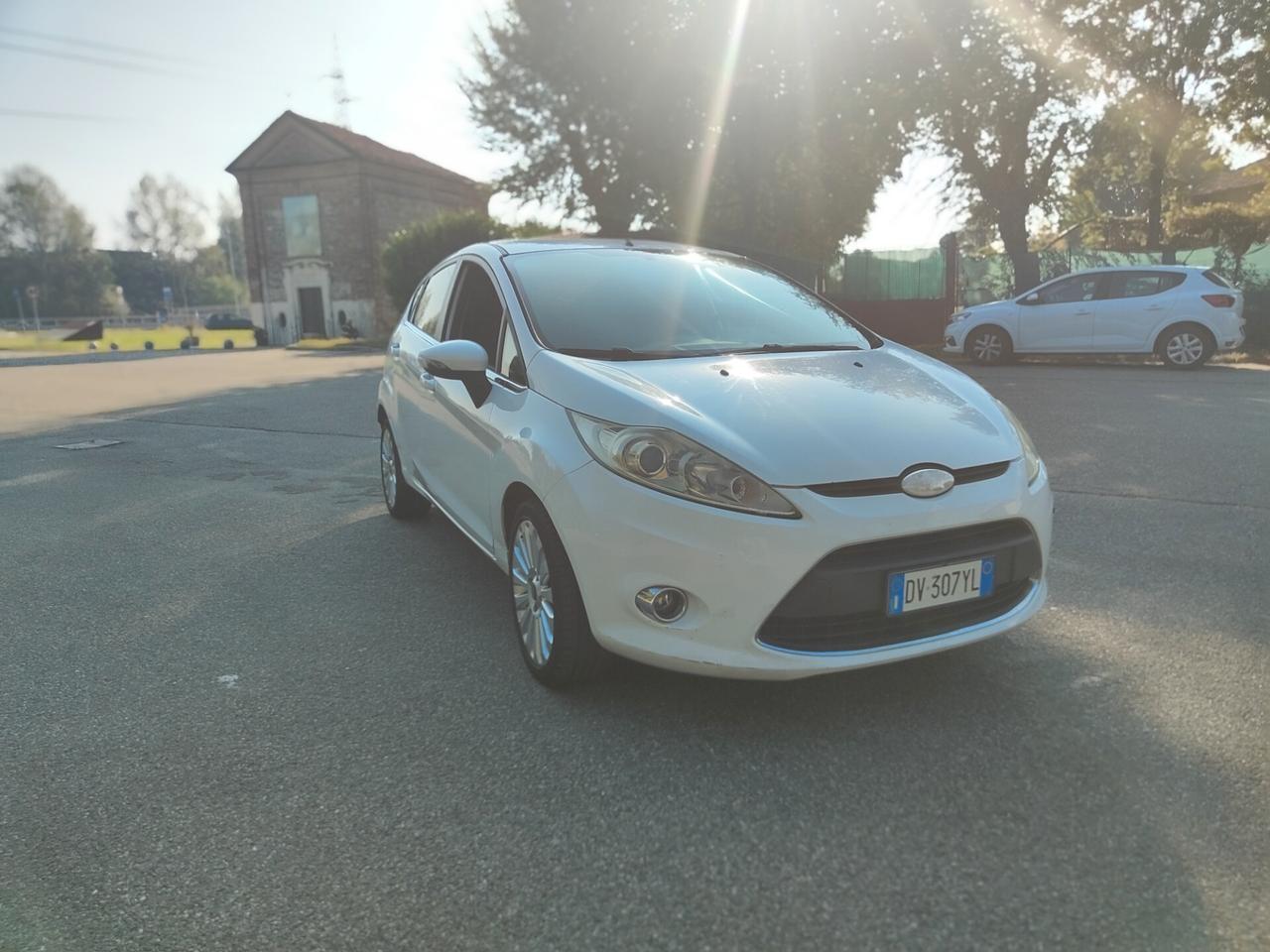 Ford Fiesta 1.4 TDCi 5 porte