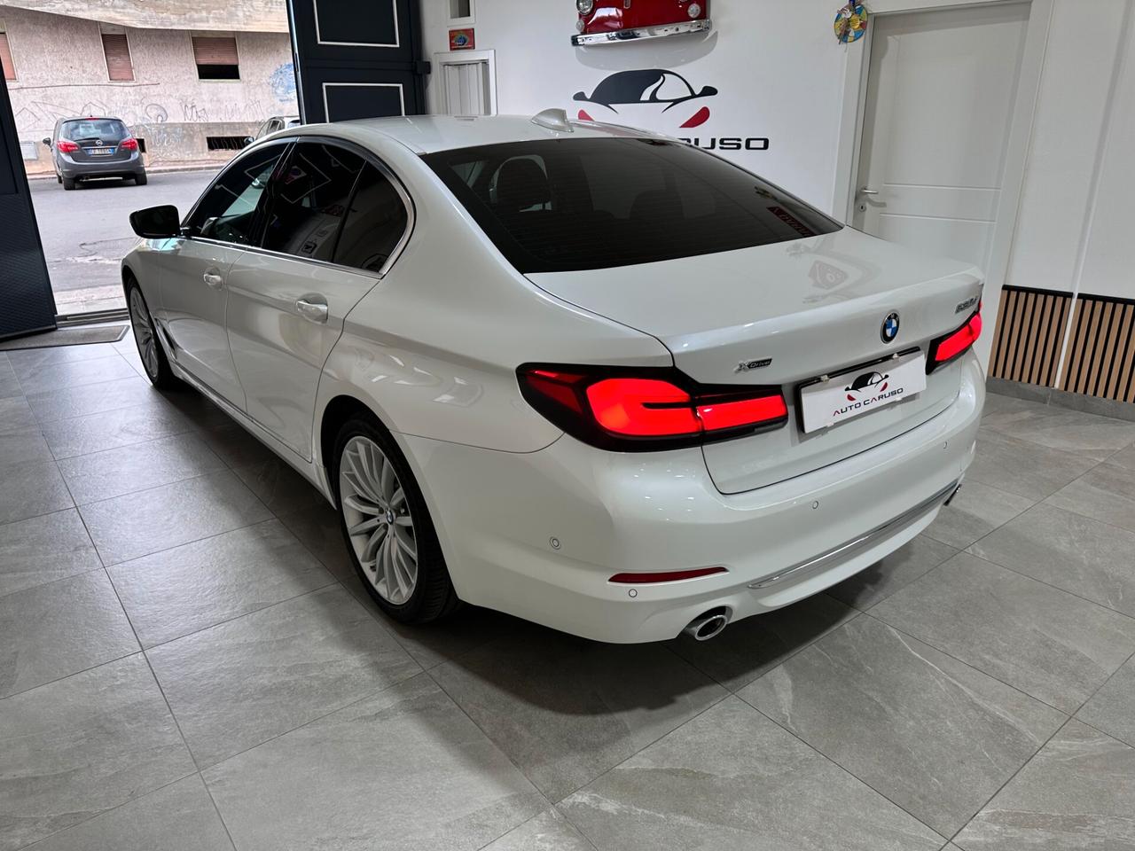 Bmw 530 530d xDrive Luxury - BERLINA - UNICO PROP.