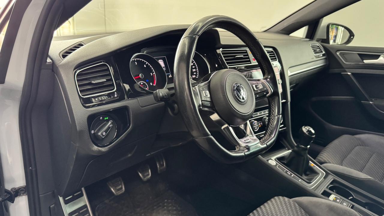 Volkswagen Golf 1.6 TDI 115 CV 5p. R-Line