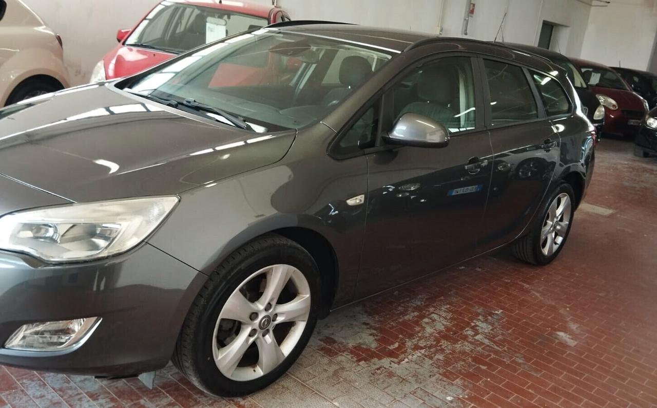 Opel Astra 1.7 CDTI 110CV Sports Tourer Cosmo