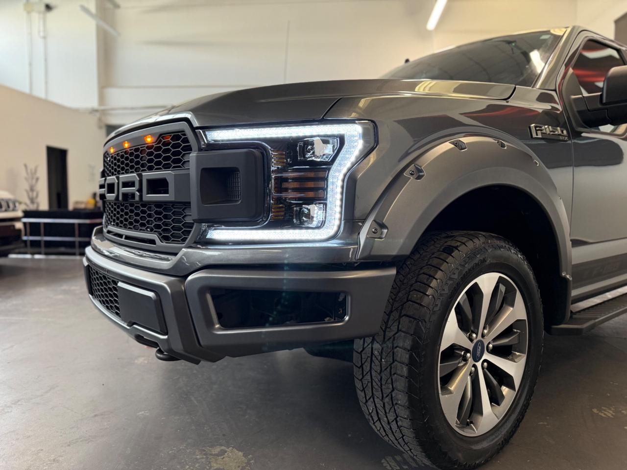 Ford F-150 Raptor STX 3.5 L V6 EcoBoost