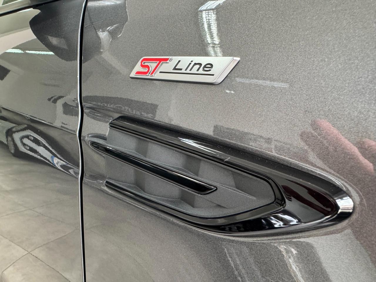 Ford Kuga ST-Line / 1.5 TDCI 120 CV 2WD / DIESEL